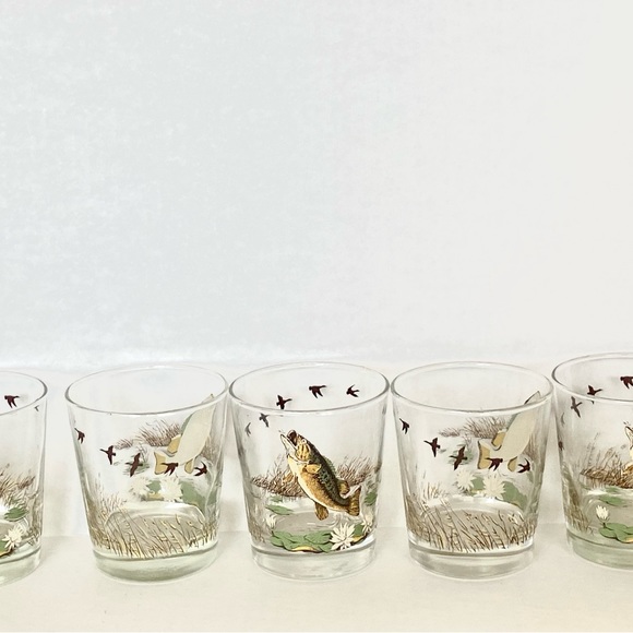 Vintage Libbey glasses 4” Tall, 13 oz-FISHING Large mouth bass, barware Set of 5 - Picture 4 of 4